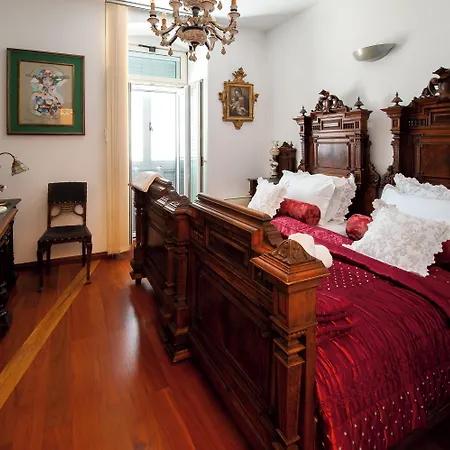 Royal Heritage In Center *