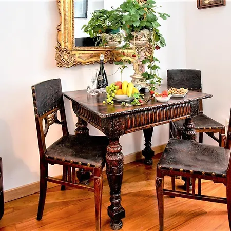 Appartamento Royal Heritage In Center *
